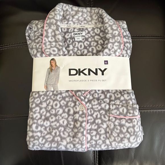 DKNY Microfleece 2 piece pj set XXL - Picture 2 of 5
